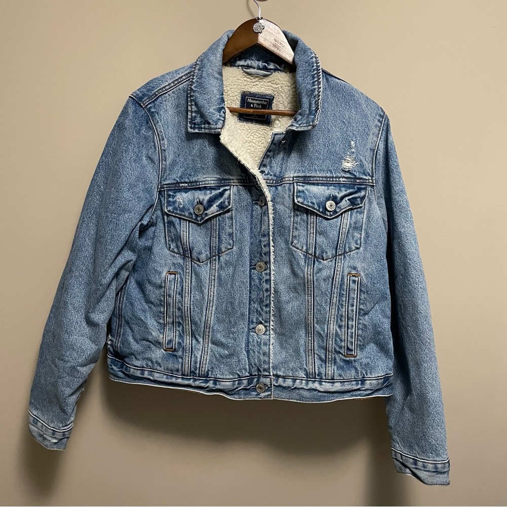 Abercrombie & Fitch Sherpa Lined Denim Truckers Jean Jacket Women’s XL